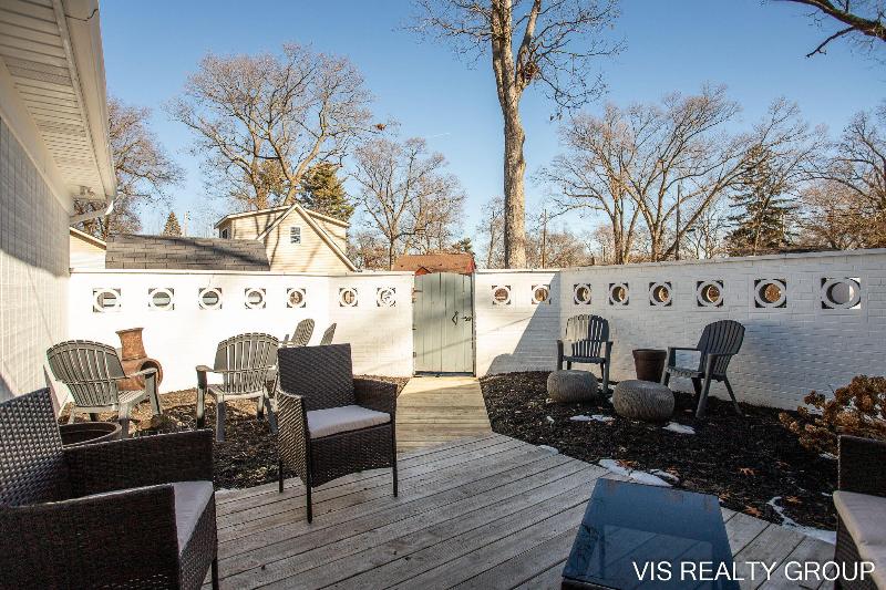 Listing Photo for 2233 Mills Avenue