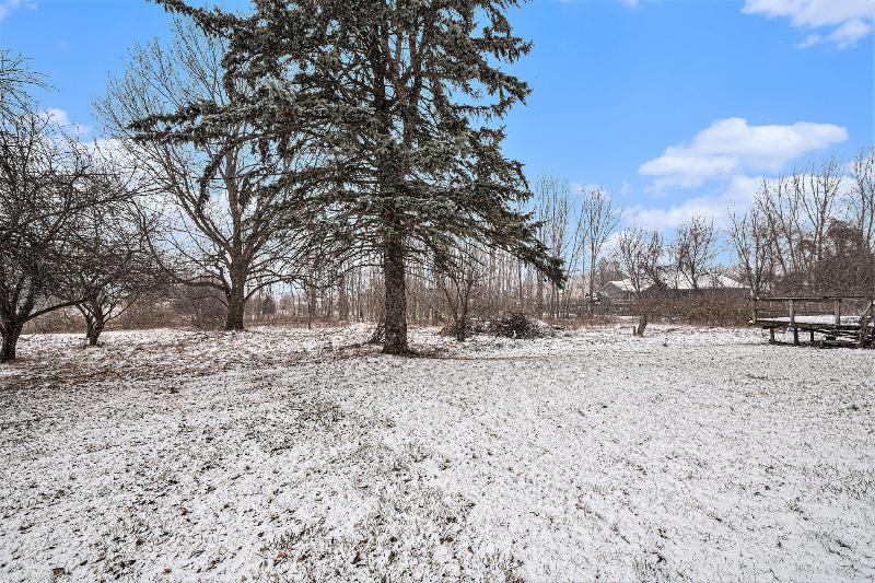 Listing Photo for 1511 E Marquette Woods Road