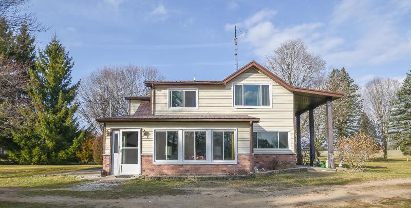 Listing Photo for 254 S Fremont Road