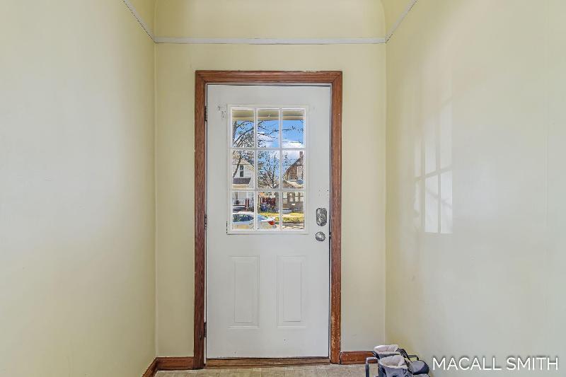 Listing Photo for 548 Fremont Avenue Nw