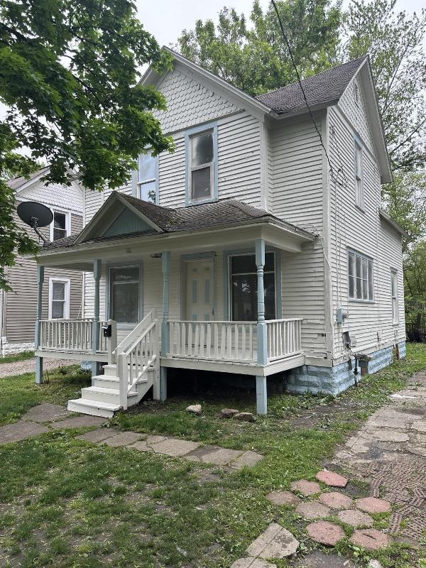 Listing Photo for 914 Clarence Street