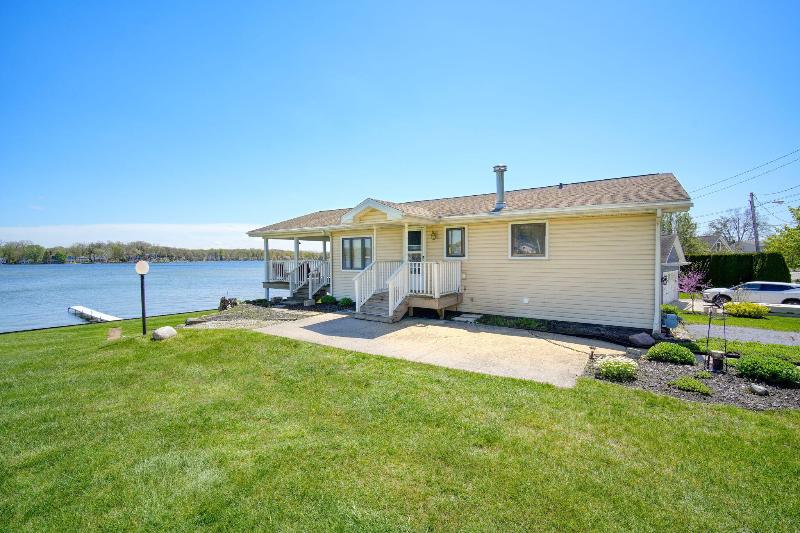Listing Photo for 7760 Clarks Cove Cove