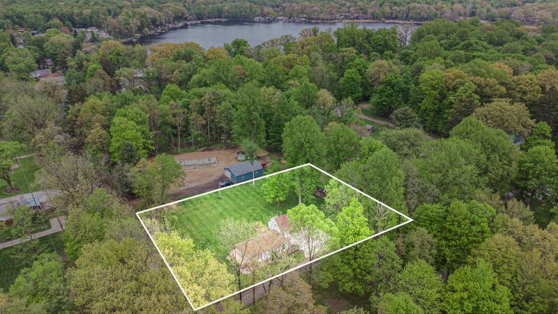 Listing Photo for 16033 W Clear Lake Road