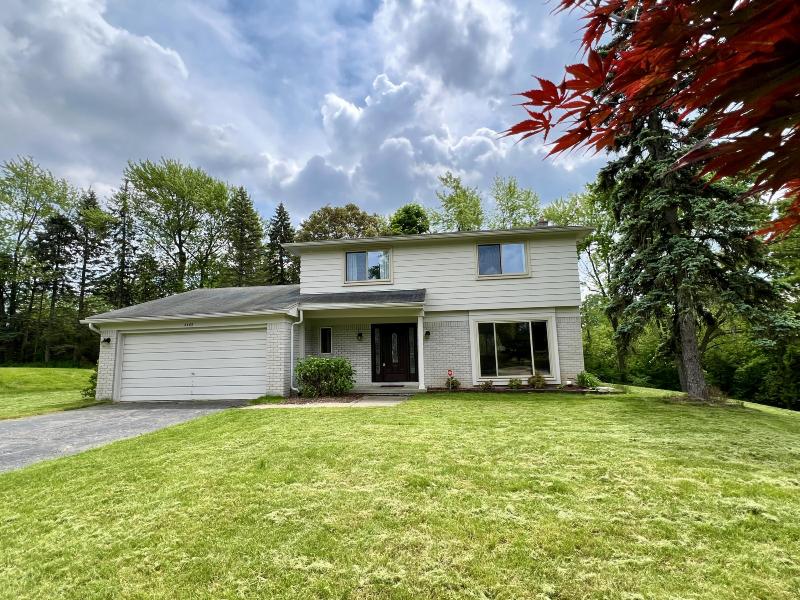 4469 Westover Drive, West Bloomfield