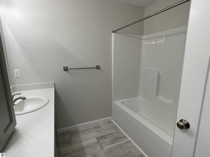 Listing Photo for 260 Windemere Place 13B