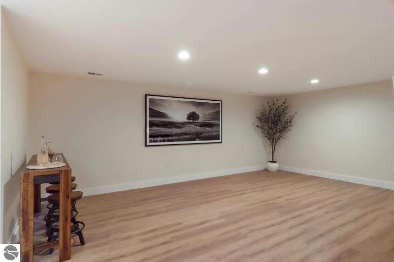 Listing Photo for 1759 Linden Avenue 46