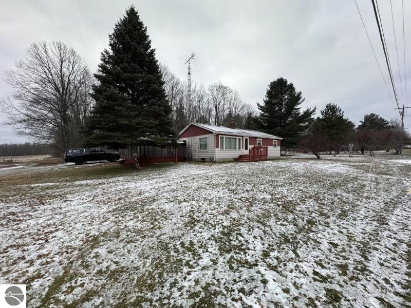 Listing Photo for 23981 M-32