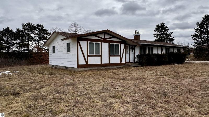 Listing Photo for 7801 S Us-131