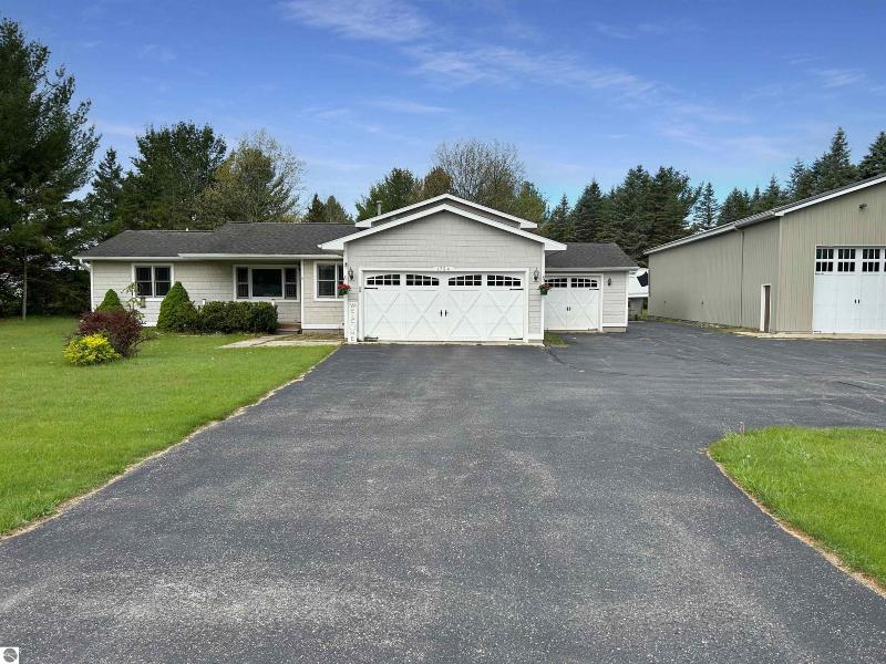 Listing Photo for 1724 Pine Tree Road