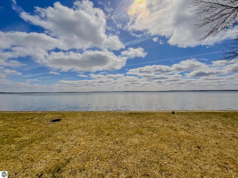 Listing Photo for 523 Long Point