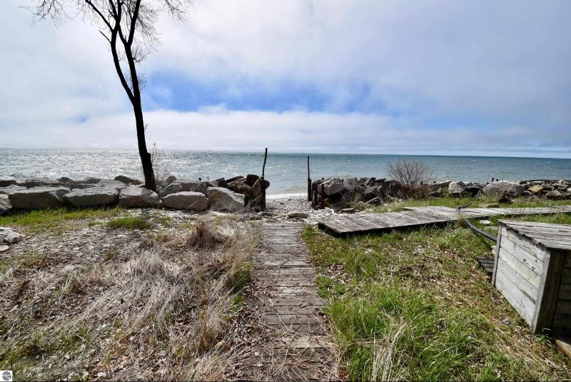 Listing Photo for 5656 Point Lookout Road