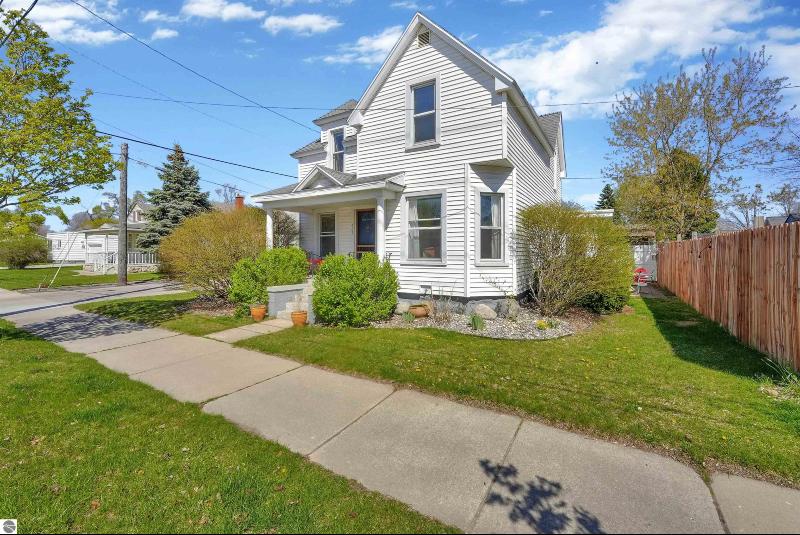 Listing Photo for 721 Cass Street