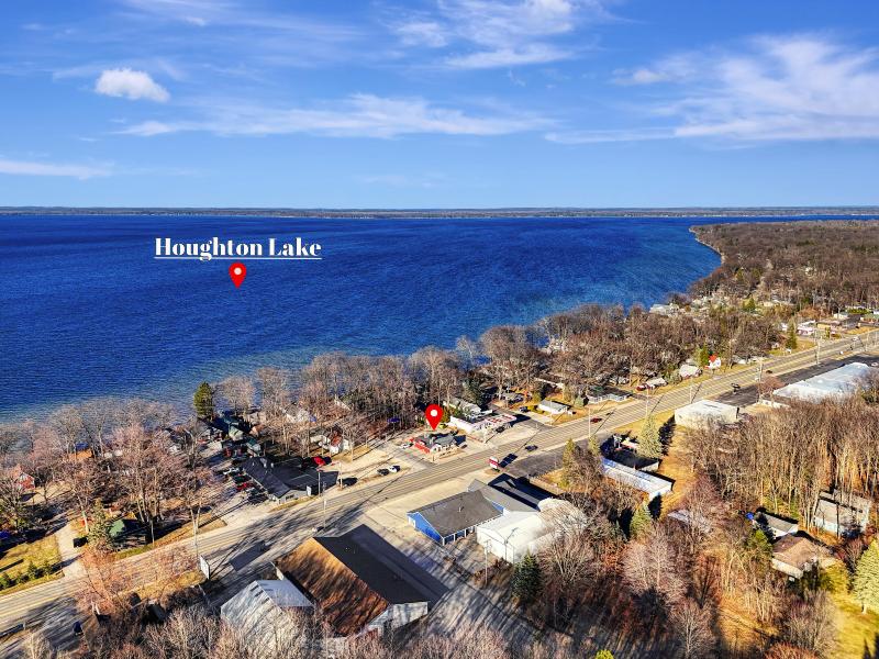Listing Photo for 3900 W Houghton Lake Drive