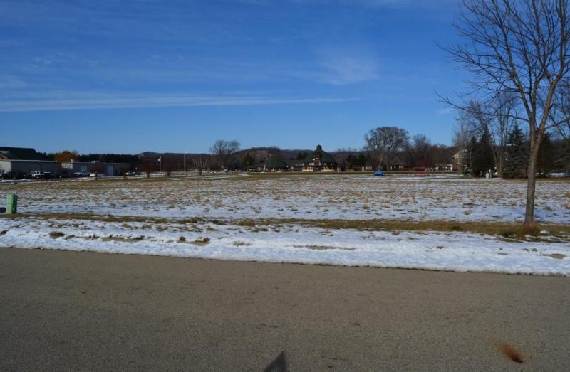 Photo -31 - L31,32,33 Sommerset Road Spring Green, WI 53588