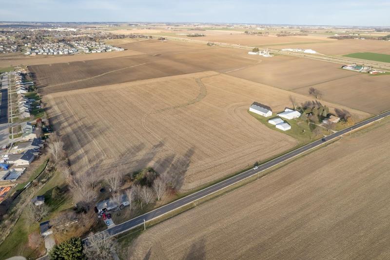 37.66 ACRES Gray Rd & Low Countries Road DeForest, WI 53532