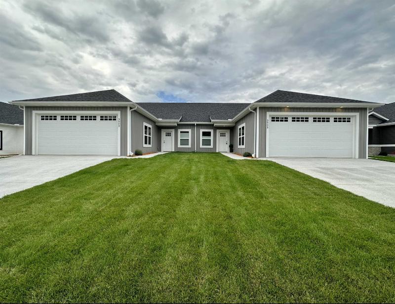 3905 Tanglewood Place Janesville, WI 53546
