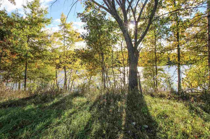 2079 Peninsula Place LOT #4 Junction City, WI 54443