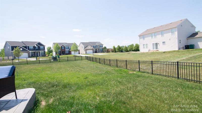 Listing Photo for 9103 Country View Drive