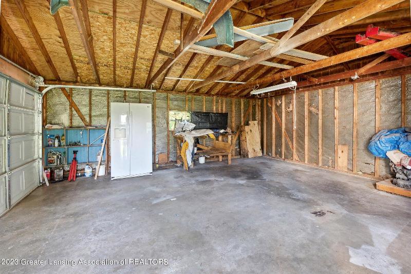 Listing Photo for 2219 Victor Avenue