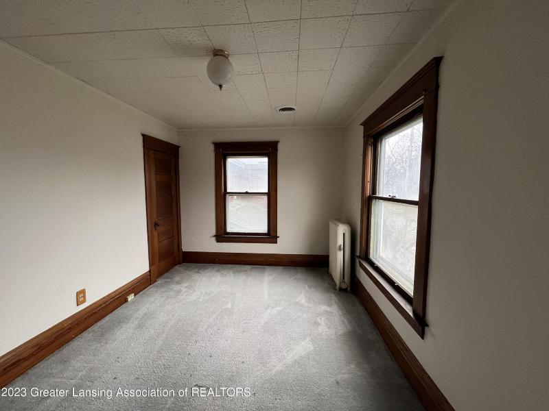 Listing Photo for 411 W Ionia Street