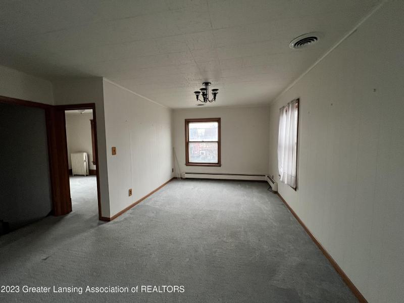 Listing Photo for 411 W Ionia Street