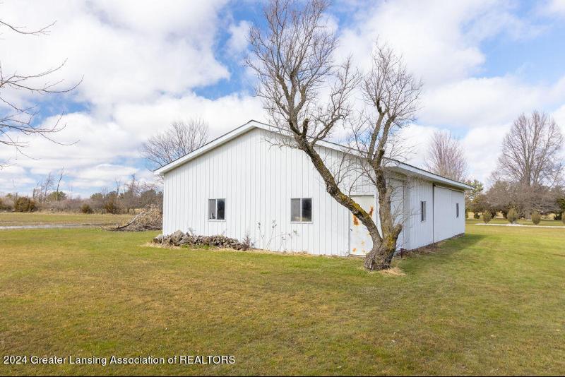 Listing Photo for 1395 N Chipman Road