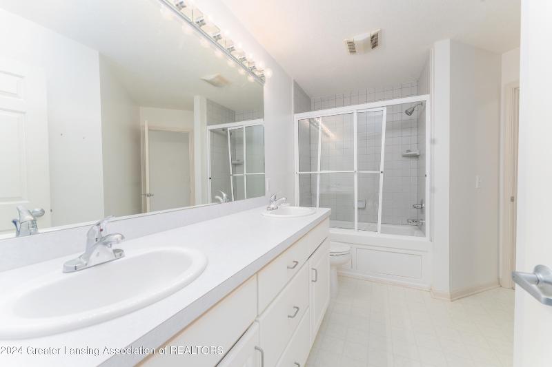 Listing Photo for 5051 Willoughby Road #12