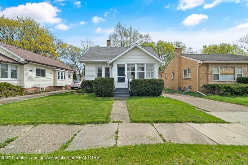 Listing Photo for 1827 Delevan Avenue
