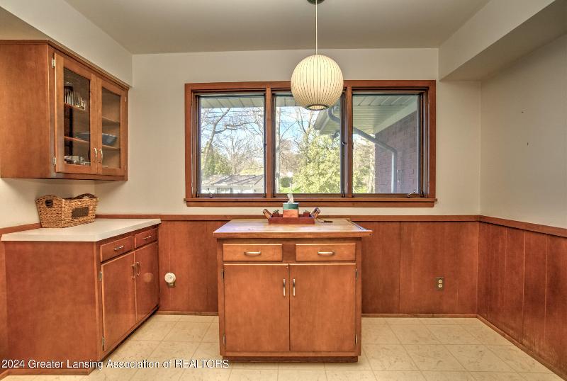 Listing Photo for 1111 W King Street