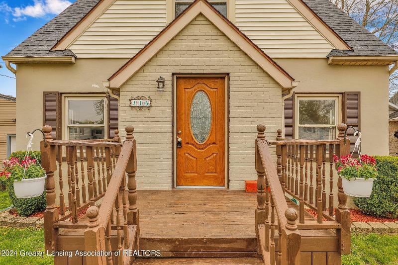 Listing Photo for 116 Harriet Avenue