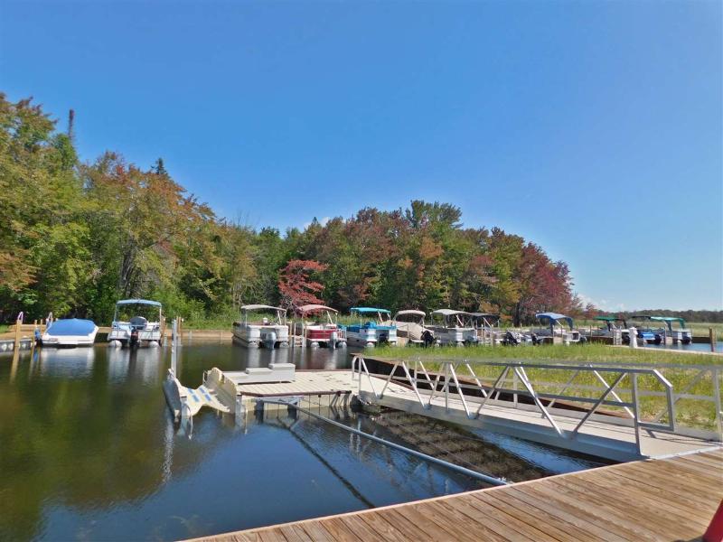 Listing Photo for 6430 & 6648 Admiral'S Point Dr. LOT 9 & SLIP 42