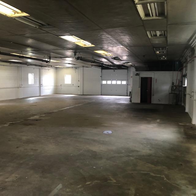 Listing Photo for 821 W Conway Road RETAIL & GARAGES / UNITS 1-4