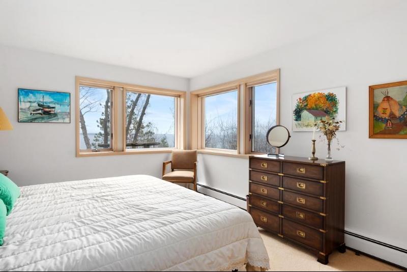 Listing Photo for 5150 S Lake Shore Drive