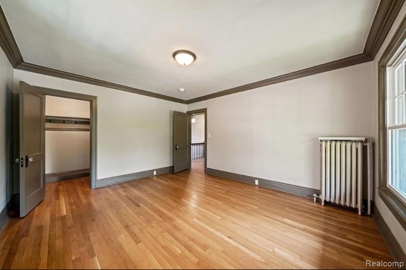 Listing Photo for 2304 Chicago Boulevard