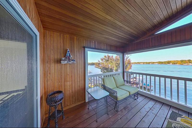 Listing Photo for 13211 Lakeshore Drive