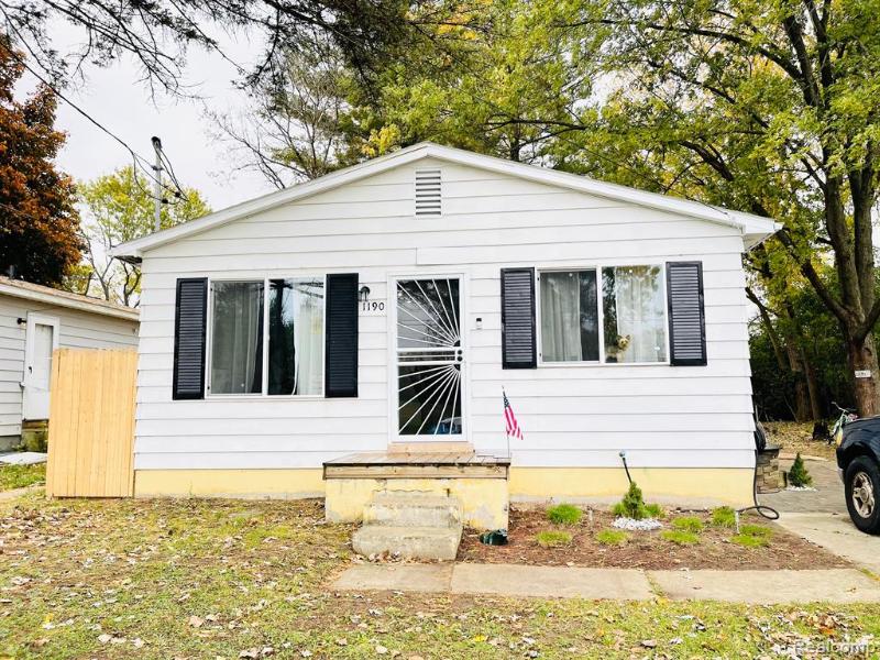 Listing Photo for 1190 Dunkirk Avenue