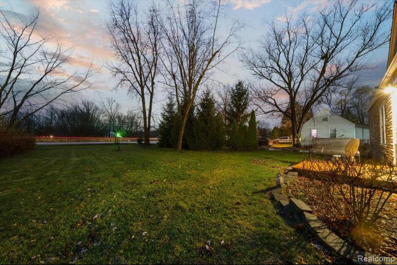 Listing Photo for 44620 Ecorse Road