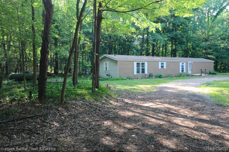 Listing Photo for 4075 Center Road