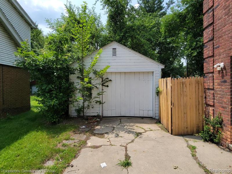 Listing Photo for 17151 Stout Street