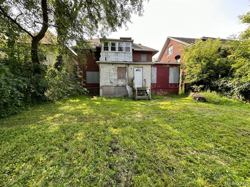 Listing Photo for 728 Lawrence Street