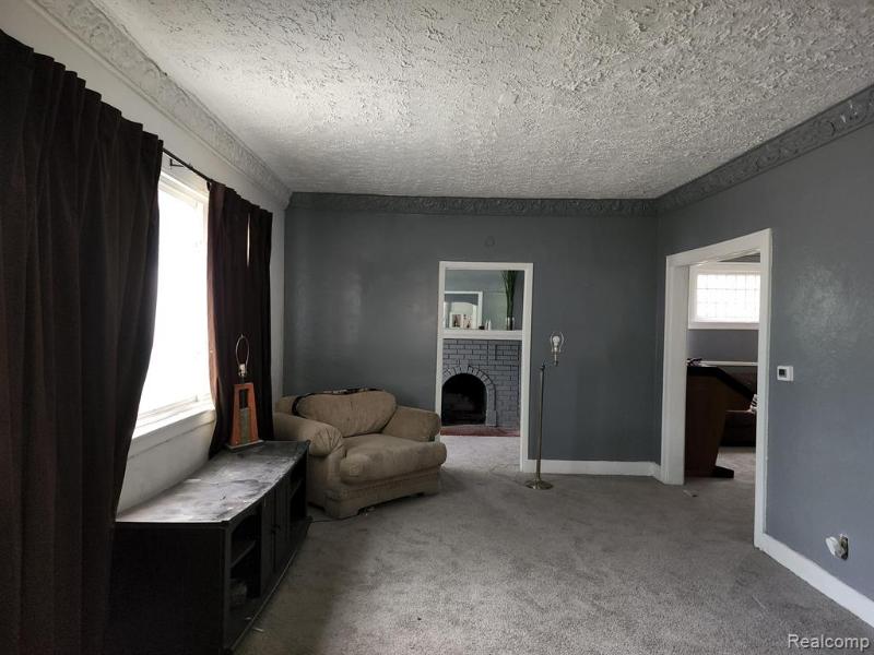 Listing Photo for 16340 Schoolcraft Street