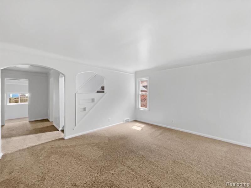 Listing Photo for 647 S Connecticut Avenue