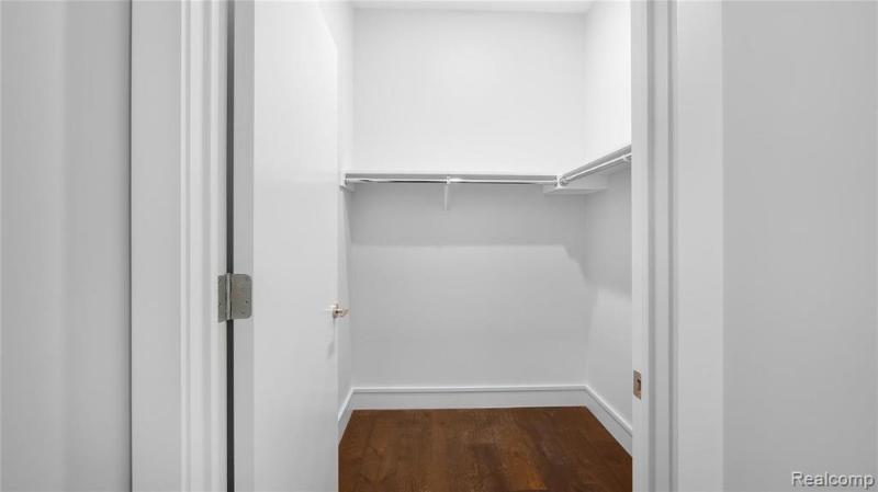 Listing Photo for 856 N Old Woodward Ave 307