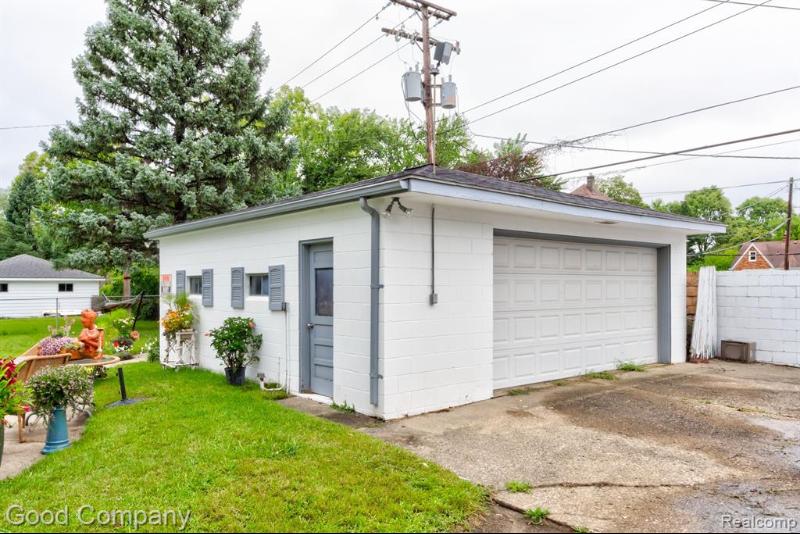 Listing Photo for 23028 Norwood Street