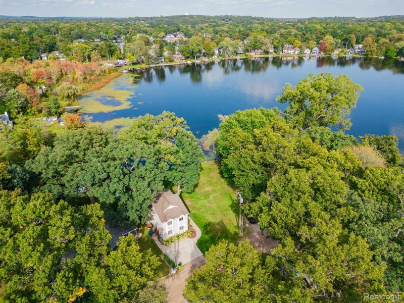 Listing Photo for 1225 Grove Point Drive