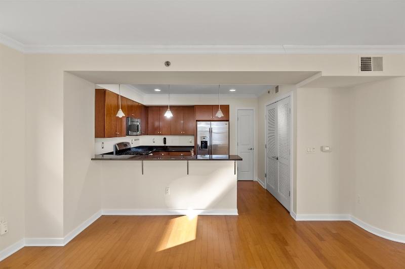 Listing Photo for 1135 Shelby Street 27/2601