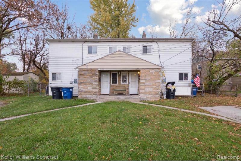 Listing Photo for 32609 Montcalm Street