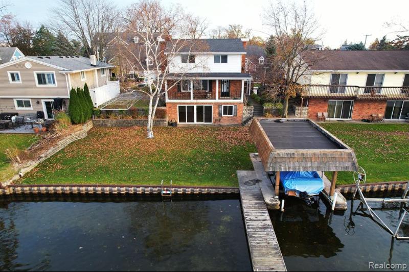 Listing Photo for 74 Park Island Drive