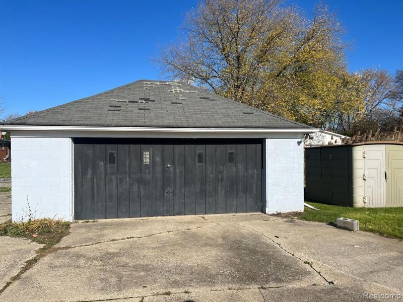 Listing Photo for 17650 Silver Maple Street