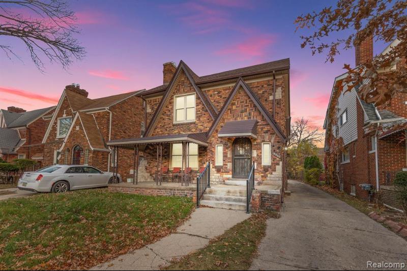 Listing Photo for 18066 Roselawn Street